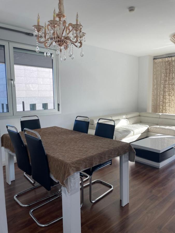 Fira De Barcelona City View Apartment With Garage Parking L'Hospitalet de Llobregat Esterno foto