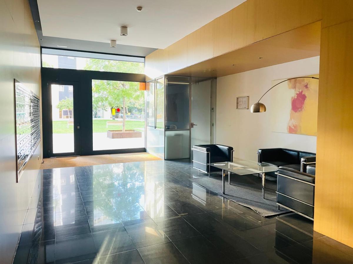 Fira De Barcelona City View Apartment With Garage Parking L'Hospitalet de Llobregat Esterno foto