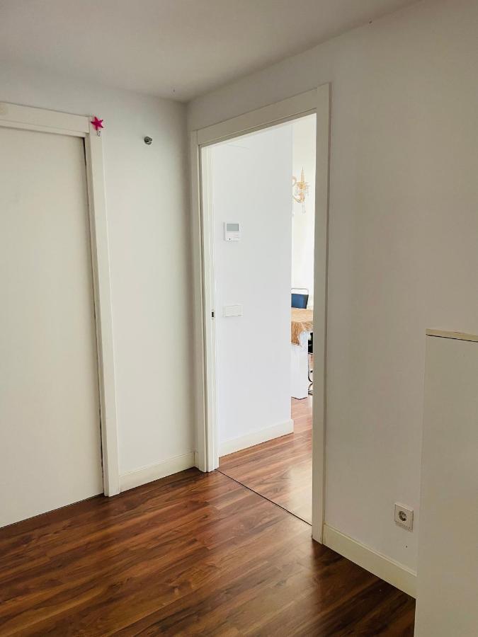 Fira De Barcelona City View Apartment With Garage Parking L'Hospitalet de Llobregat Esterno foto